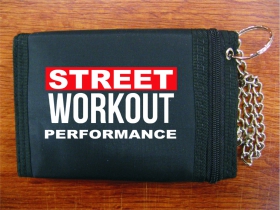 Street Workout Performance pevná textilná peňaženka s retiazkou a karabínkou, tlačené logo